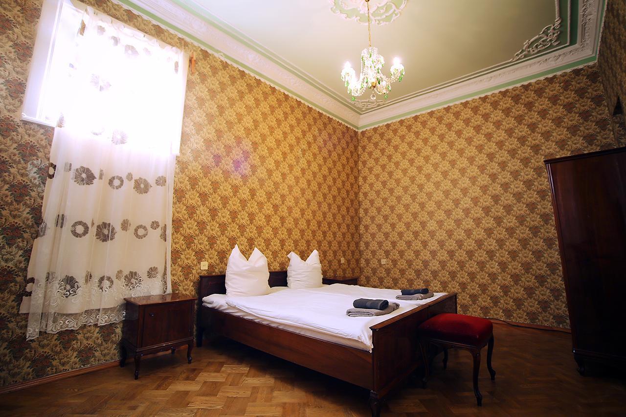 Guest House Old Koetaisi Buitenkant foto