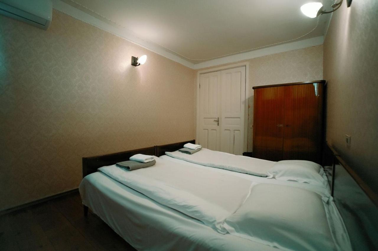 Guest House Old Koetaisi Buitenkant foto