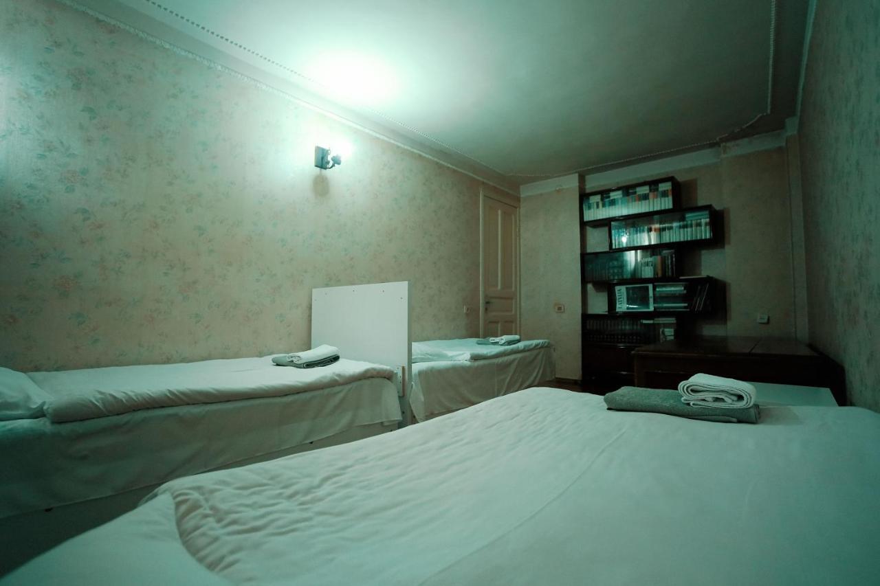 Guest House Old Koetaisi Buitenkant foto
